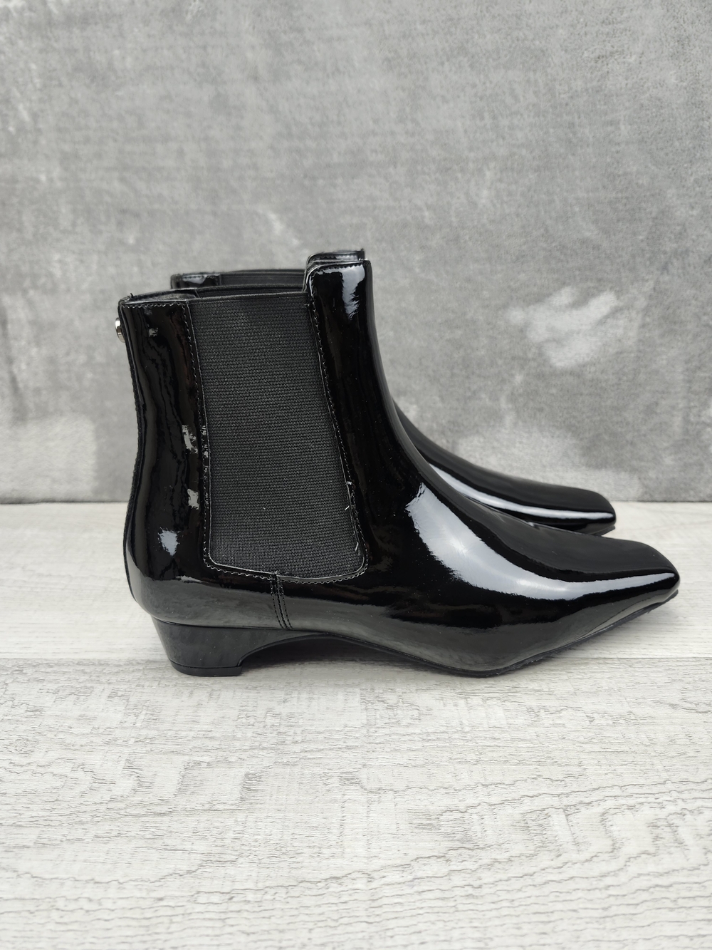 Donald J. Pliner Oleana Black Crinkle Patent Chelsea Boot Size 6.5M NWB